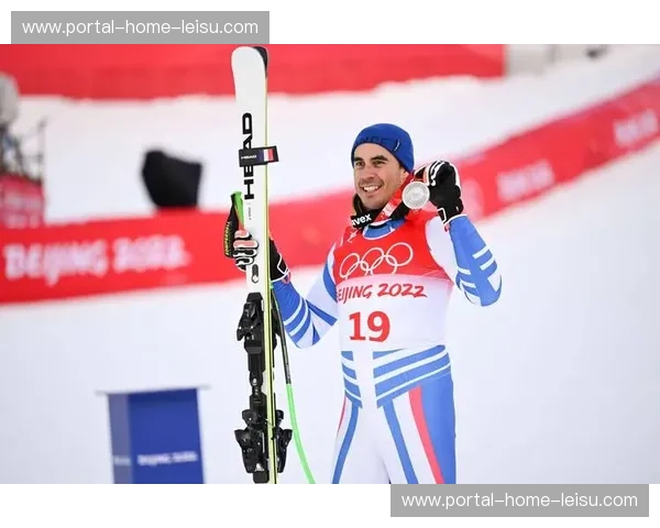 瑞士高山滑雪队逆转取胜 凭借关键轮次稳定发挥锁定奖牌 瑞士高山滑雪队逆转取胜 凭借关键轮次稳定发挥锁定奖牌